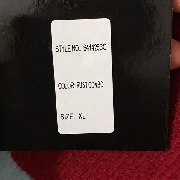 NWT Cliche Trendy Sweater ColorBlock V-neck Wood - Picture 3 of 5